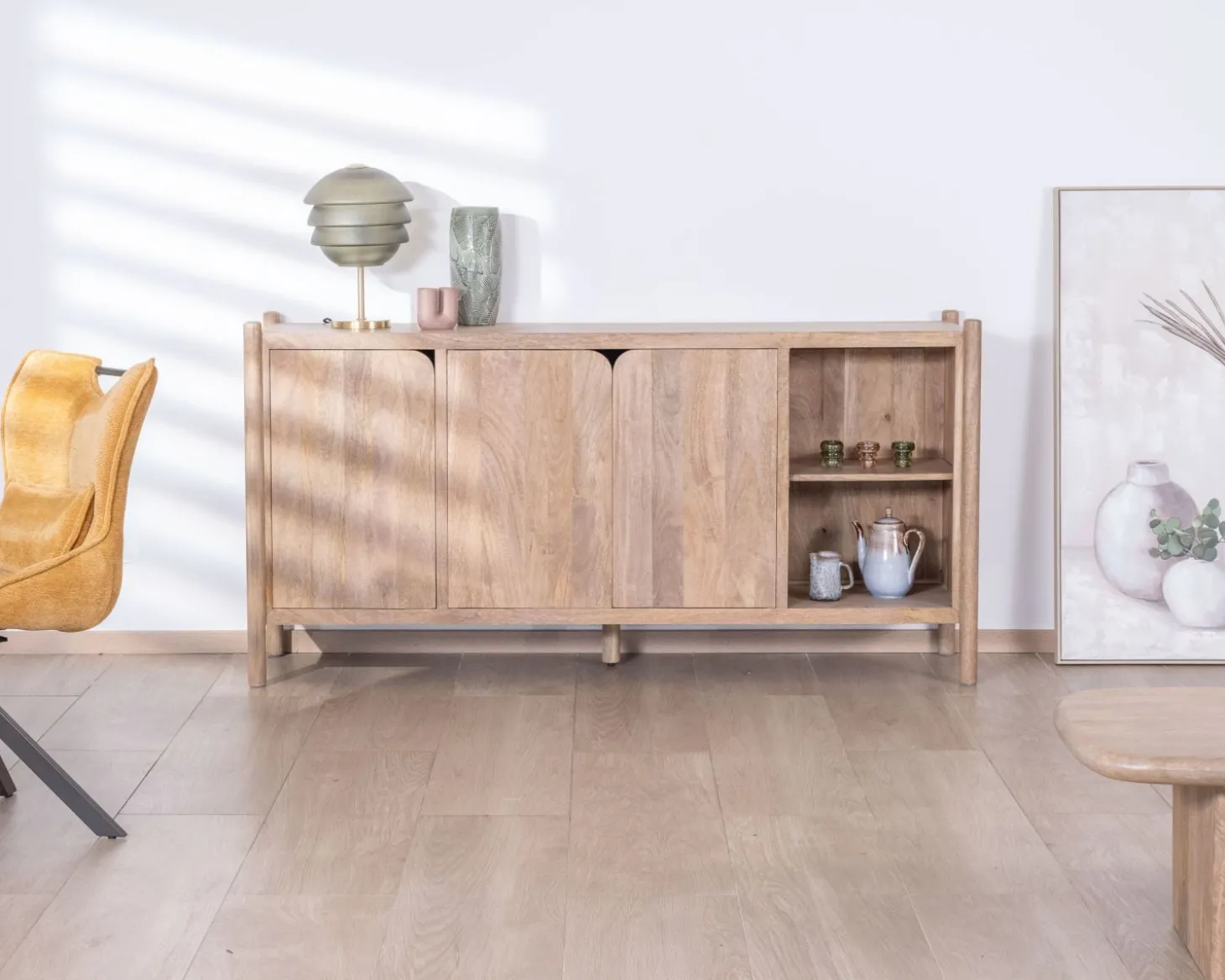 Bahut 3 portes et niches en manguier esprit japandi "Orobie" 180 cm