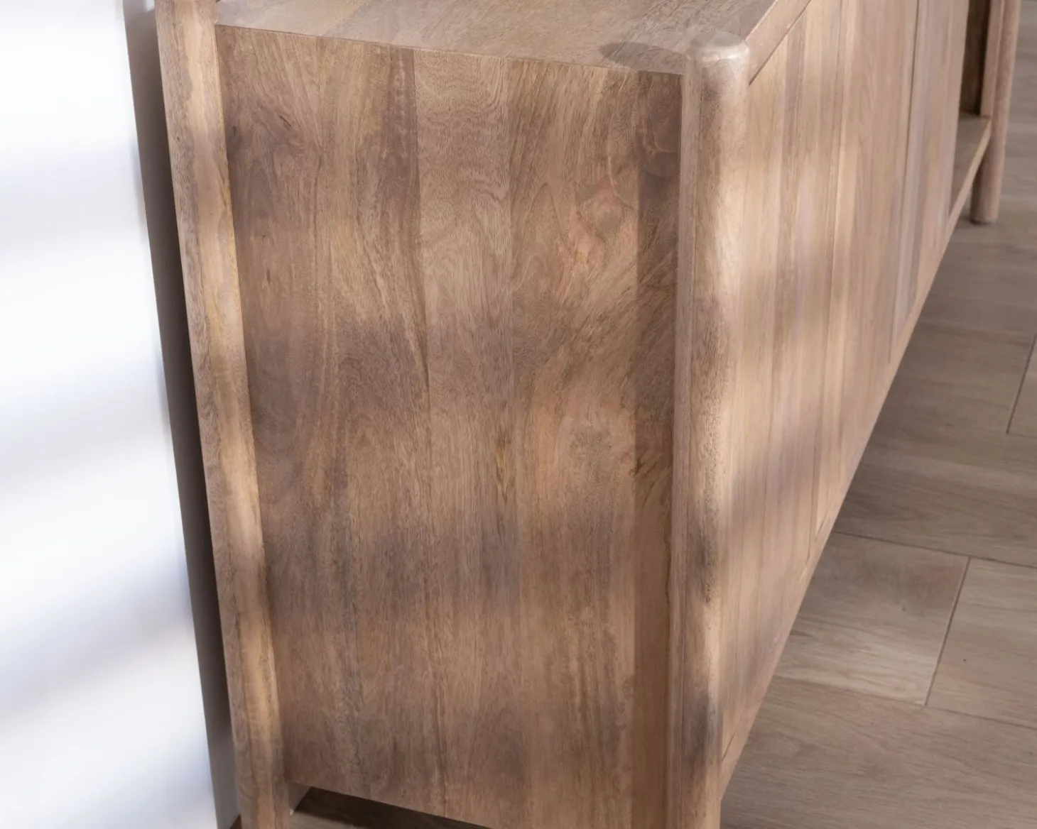 Bahut 3 portes et niches en manguier esprit japandi "Orobie" 180 cm