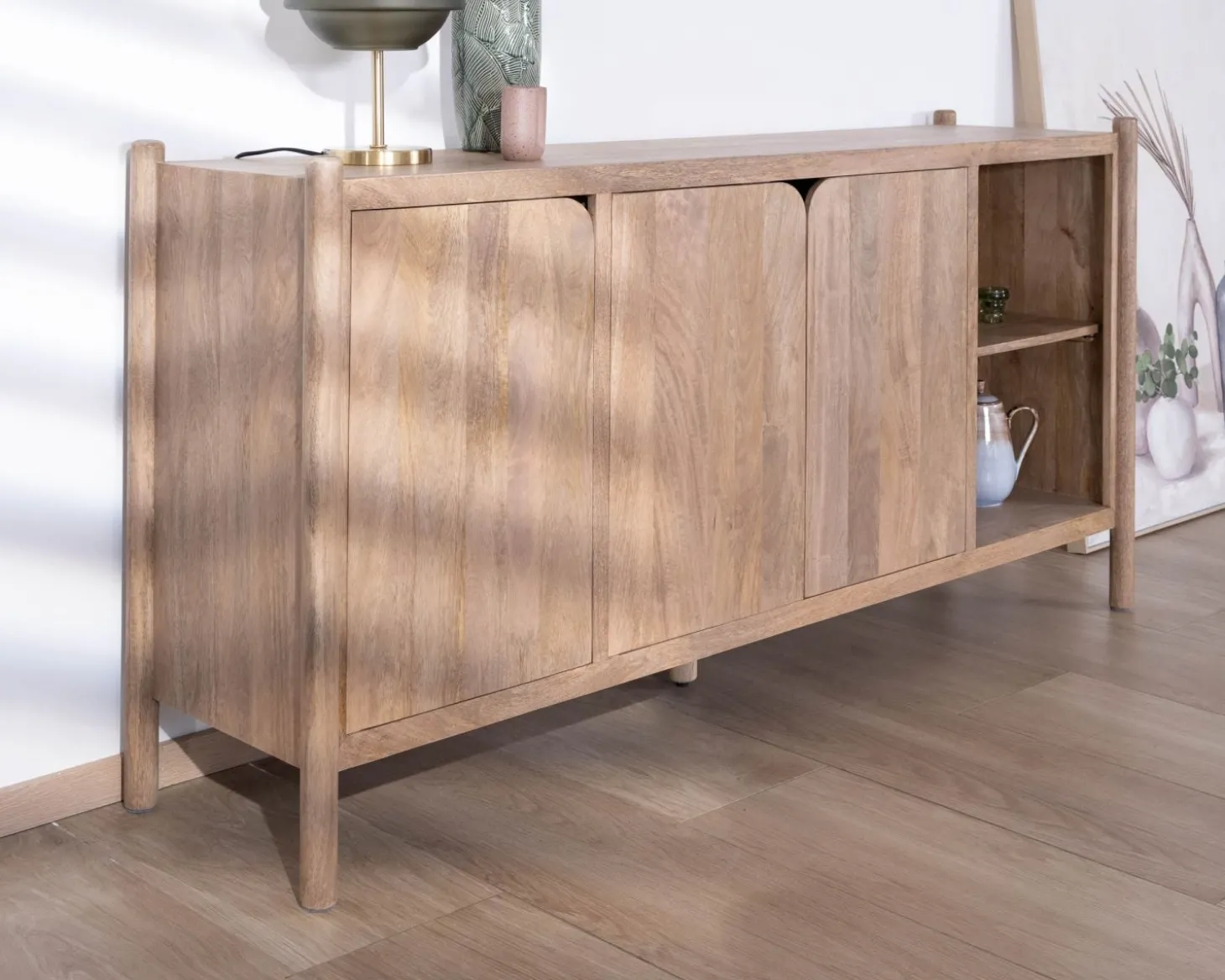 Bahut 3 portes et niches en manguier esprit japandi "Orobie" 180 cm