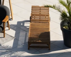 Bain de soleil 1 place en teck massif avec roulettes "Estiva"