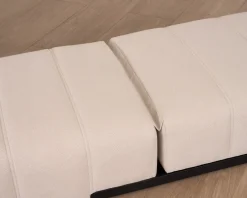 Bain de soleil design épuré en tissu crème avec surpiqures spécial extérieur