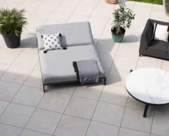 Bain de soleil double moderne et confortable gris clair 