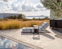 Bain de soleil en tissu Sunbrella gris clair et foncé "Lazy Beach"