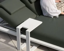 Bain de soleil haut de gamme 2 places "Nusa Pedina" en tissu kaki et aluminium blanc