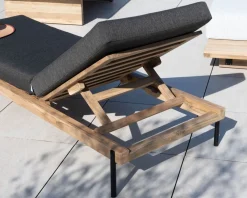 Bain de soleil matelassé chic & contemporain en teck, aluminium et tissu gris foncé "Hélios"