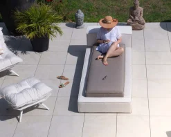 Bain de soleil une place taupe et beige esprit futon 