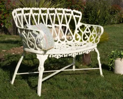 Banc de jardin esprit rétro en fonte esprit fer forgé blanc vieilli "Gardénia" 1m