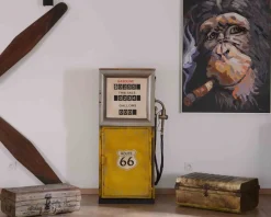 Bar insolite style pompe à essence métal jaune esprit vintage "Crazy"