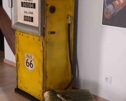Bar insolite style pompe à essence métal jaune esprit vintage 