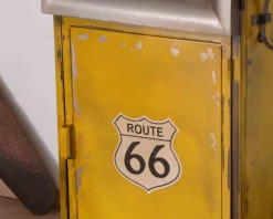Bar insolite style pompe à essence métal jaune esprit vintage 