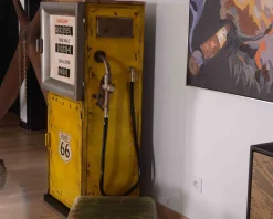 Bar insolite style pompe à essence métal jaune esprit vintage 
