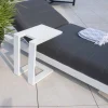 Bout de canapé design en aluminium blanc "Lazy Beach"
