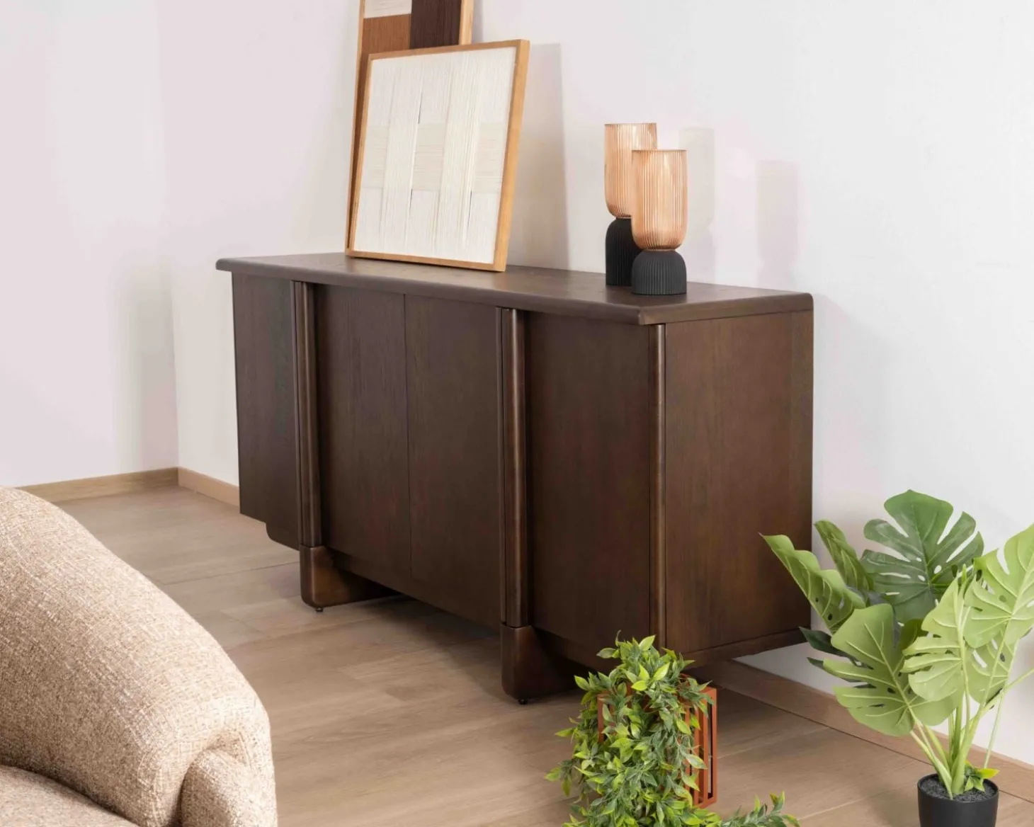Buffet bas 4 portes esprit japandi "Laumie" teinte foncée