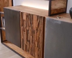 Buffet design bois massif avec LED et décor métal et ciment "Mezzo"