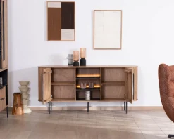 Buffet design rétro avec niches centrales 