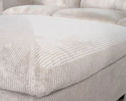 Canapé 3 places avec pouf ottoman carré en velours côtelé gris chaud 