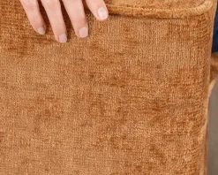 Canapé 2 places contemporain esprit cosy “Odéa” en tissu jaune moutarde