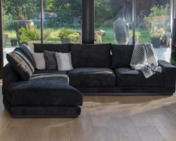 Canapé confort en velours lisse anthracite avec méridienne design 