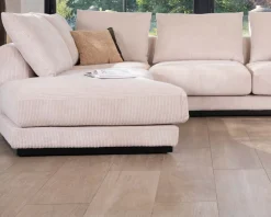 Canapé confort en velours côtelé beige avec méridienne design "Cyrano"