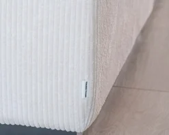 Canapé confort en velours côtelé beige avec méridienne design "Cyrano"