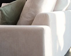 Canapé confort en velours côtelé beige avec méridienne design 