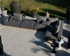 Canapé modulaire d'extérieur en teck et tissu gris chiné "Armando" en angle avec ottoman
