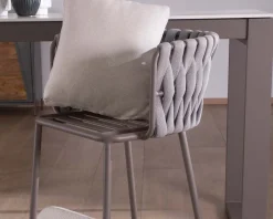 Chaise de bar ultra chic dossier en tissu tressé gris et pieds aluminium "Chinon" assise 74 cm