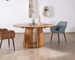 Chaise de repas contemporaine en velours côtelé bleu clair et pieds métal noir 