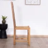 Chaise de repas en chêne massif et assise tressée "Antique" esprit classique