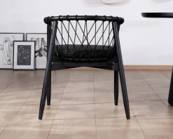 Chaise de repas noire en bois et corde tressée 