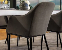 Chaise d'extérieur moderne et enveloppante en tissu Sunbrella gris foncé "Sokha Beach"