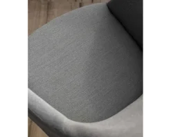 Chaise d'extérieur moderne et enveloppante en tissu Sunbrella gris foncé "Sokha Beach"