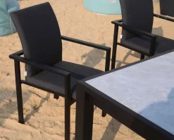 Chaise extérieure noire avec tissu Sunbrella 