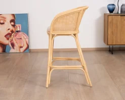 Chaise haute en rotin style ethnique chic "Noho" avec assise en tissu beige