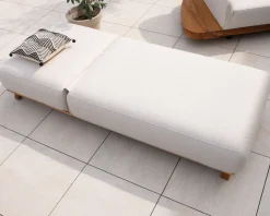 Chaise longue luxueuse teck et tissu écru sans surpiqure 