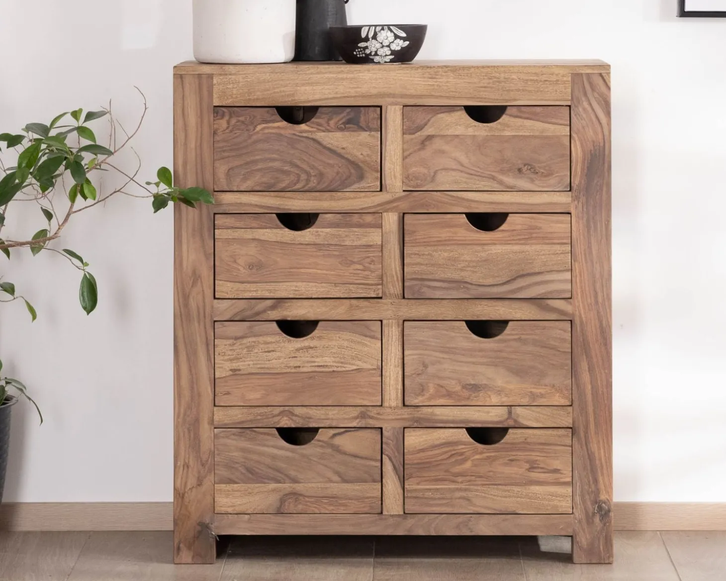 Commode en palissandre à 8 tiroirs "Kalanohé"