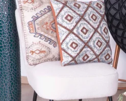 Coussin déco en coton imprimé 