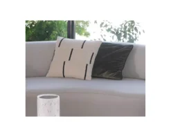 Coussin de canapé blanc cassé et noir 