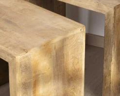 Duo de tables d'appoints gigognes en manguier lignes épurées 