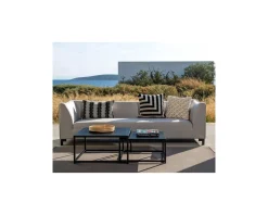 Duo de tables gigognes noires et tendances pour l'extérieur