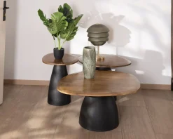 Ensemble de 3 tables basses en bois et métal formes galets naturels 