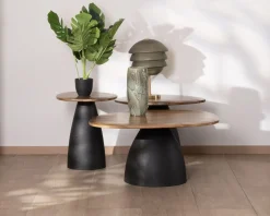 Ensemble de 3 tables basses en bois et métal formes galets naturels 
