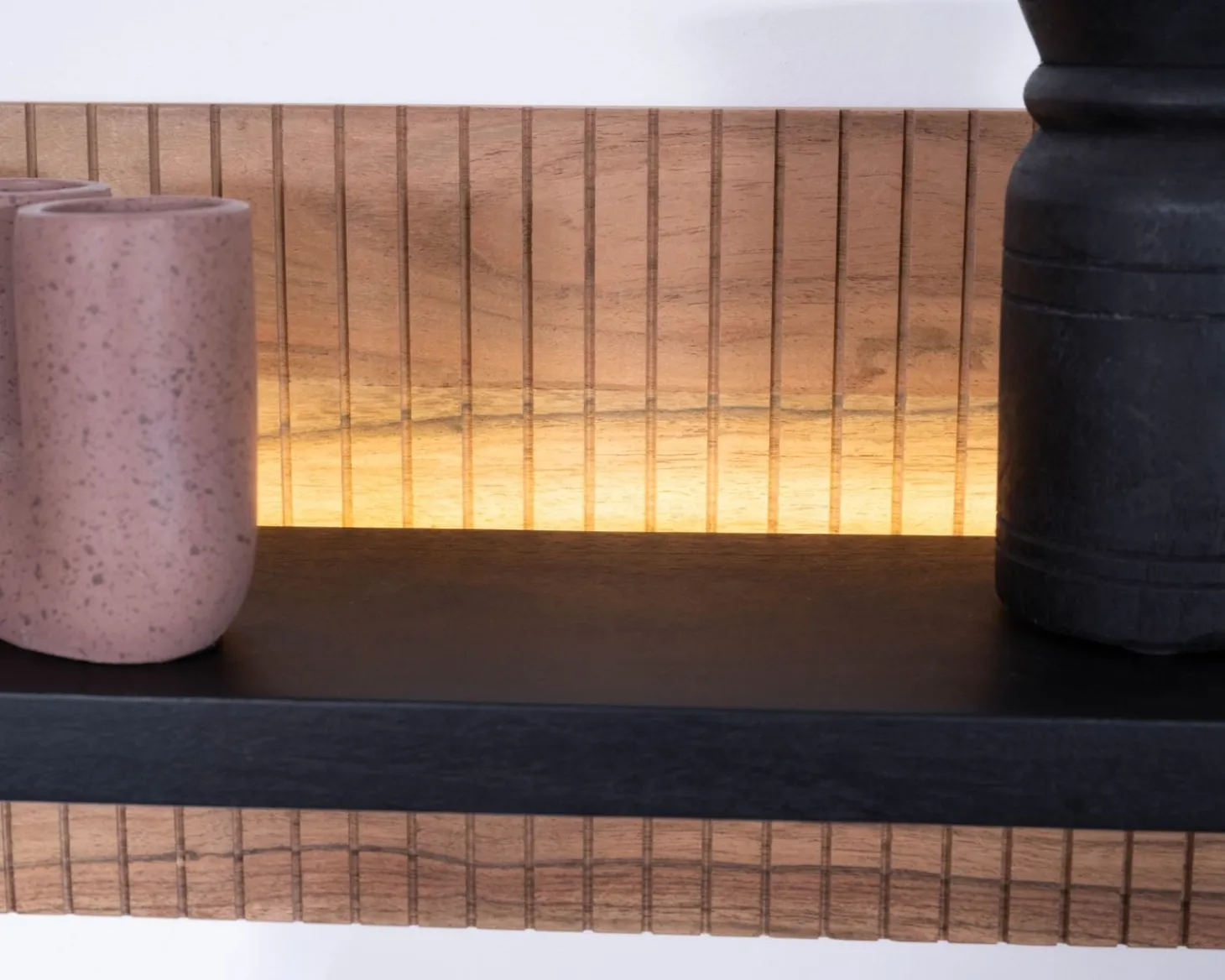 Etagère murale en acacia avec éclairage LED "Bopee"