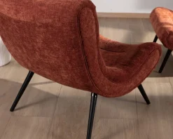 Fauteuil avec repose-pieds en tissu terracotta en velours "Caspe"