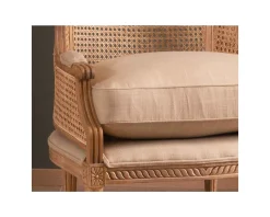 Fauteuil cannage et bois sculpté esprit vintage chic "Legacy"