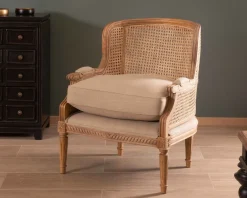 Fauteuil cannage et bois sculpté esprit vintage chic "Legacy"