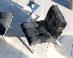 Fauteuil d'extérieur grand confort avec repose-pieds modulaire gris foncé et blanc 