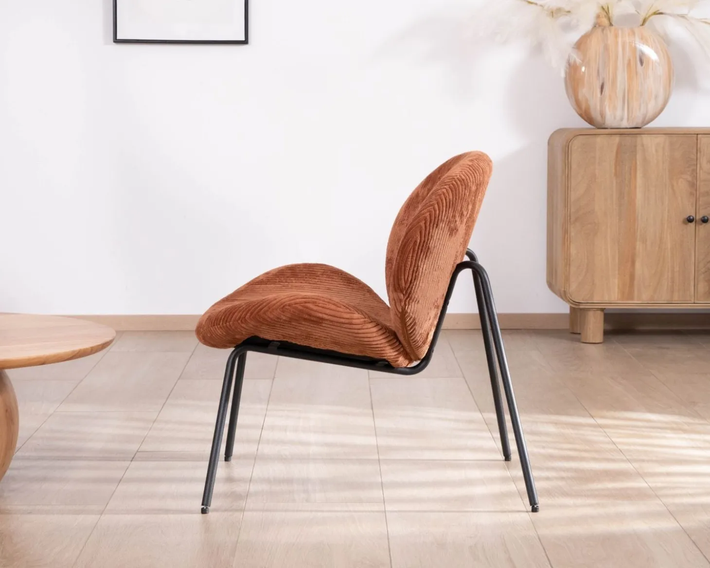 Fauteuil lounge design en velours côtelé rouille "Sonate"