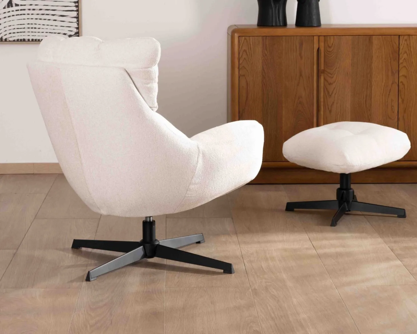 Fauteuil pivotant avec repose-pieds modulaire en tissu bouclette écru "Calista"