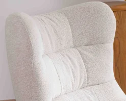 Fauteuil pivotant cocooning en tissu bouclette blanc cassé 